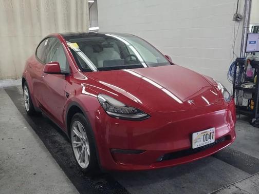 2023 Tesla Model Y Long Range