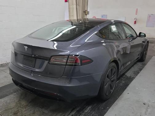 2023 Tesla Model S Standard Range
