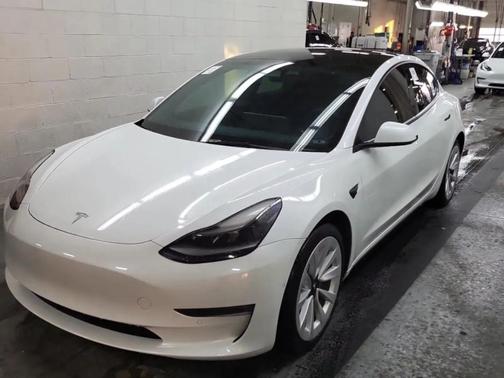 Pearl White Multi 2022 Tesla Model 3 Long Range