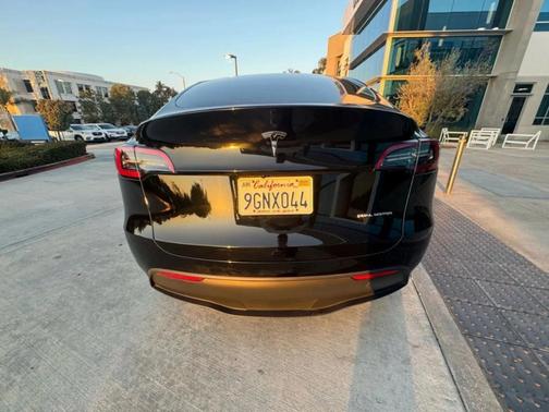 Black 2023 Tesla Model Y Long Range