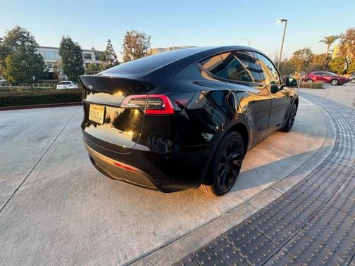 Black 2023 Tesla Model Y Long Range
