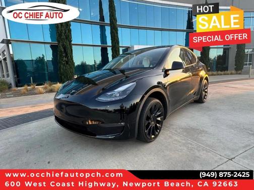 Black 2023 Tesla Model Y Long Range