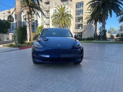 Deep Blue Metallic 2023 Tesla Model Y Base