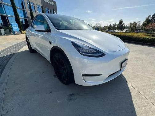 2022 Tesla Model Y Long Range