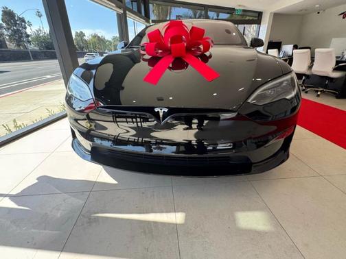 2022 Tesla Model S Base