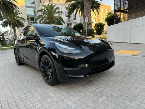 2022 Tesla Model Y Long Range