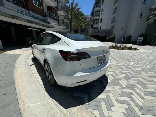 2022 Tesla Model 3 Base