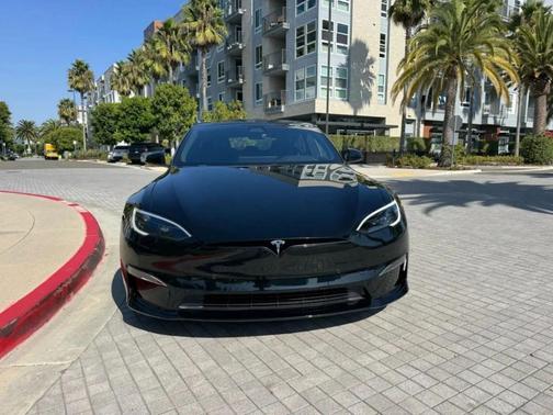 2022 Tesla Model S Base