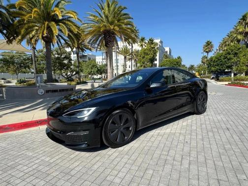 2022 Tesla Model S Base