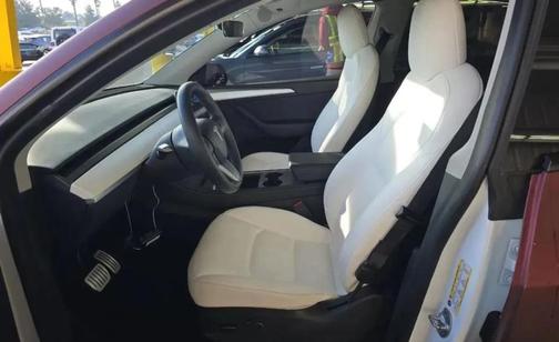 2023 Tesla Model Y Performance