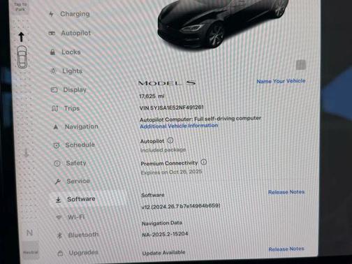 2022 Tesla Model S Base