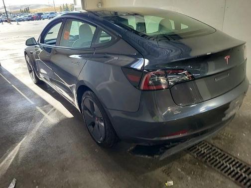2022 Tesla Model 3 Base