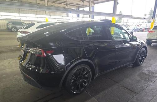 Black 2023 Tesla Model Y Long Range