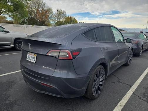 2023 Tesla Model Y Performance