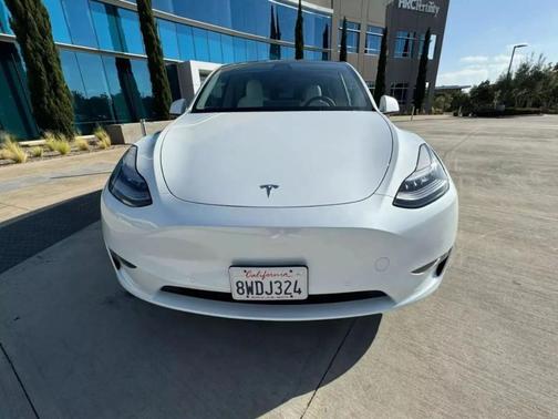 2022 Tesla Model Y Long Range