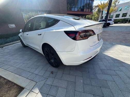 2022 Tesla Model 3 Performance