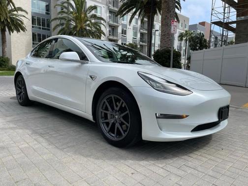 2023 Tesla Model 3 Base