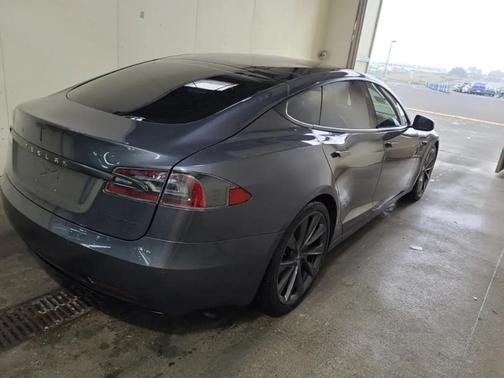 2020 Tesla Model S Long Range Plus