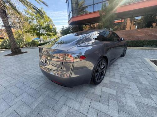 2020 Tesla Model S Long Range Plus