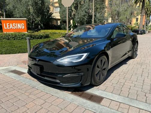 2022 Tesla Model S Base