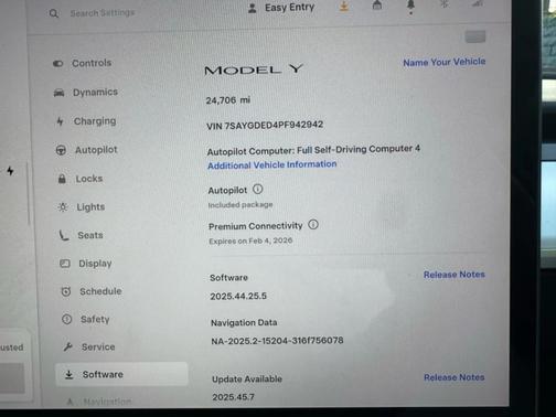 2023 Tesla Model Y Base