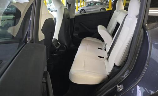 2023 Tesla Model Y Base