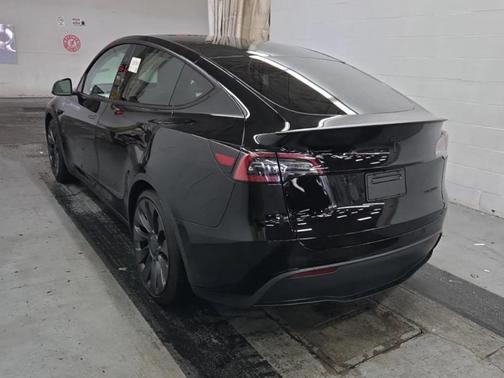 2023 Tesla Model Y Performance