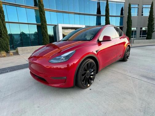 2023 Tesla Model Y Performance