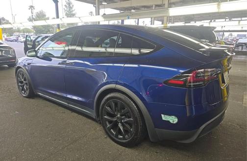 2022 Tesla Model X Base
