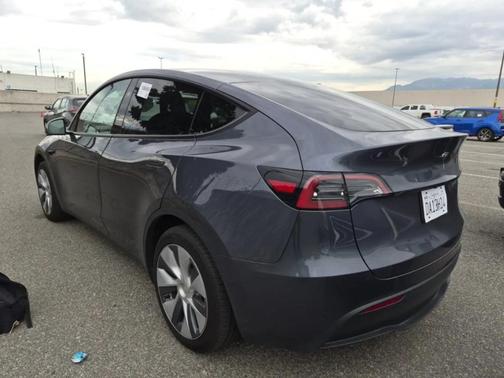 2023 Tesla Model Y Base