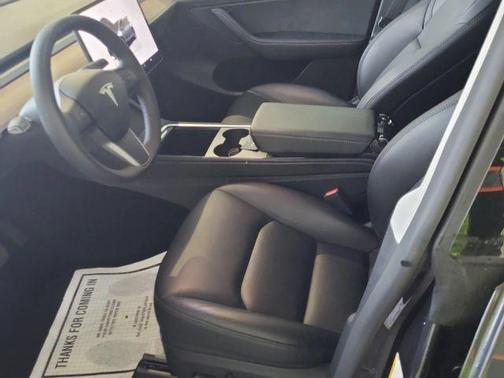 2025 Tesla Model Y Long Range