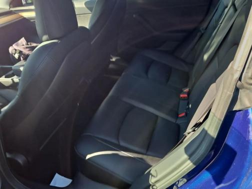 2022 Tesla Model 3 Base
