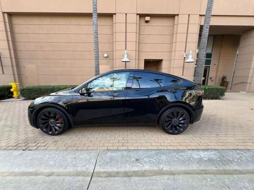 2022 Tesla Model Y Performance