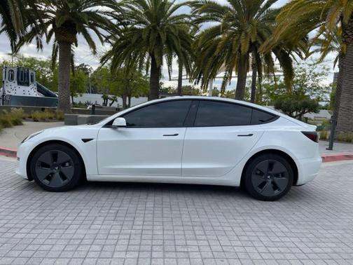 Pearl White Multi 2023 Tesla Model 3 Base
