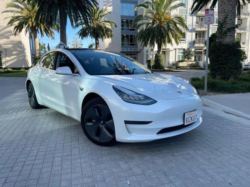 2023 Tesla Model 3 Base