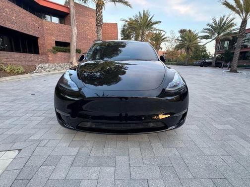 2023 Tesla Model Y Performance