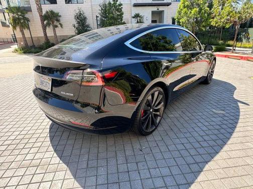 2020 Tesla Model 3 Performance