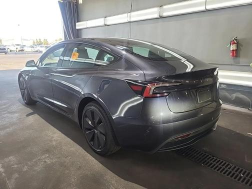 2025 Tesla Model 3 Standard