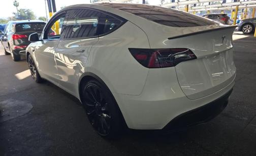 2023 Tesla Model Y Performance