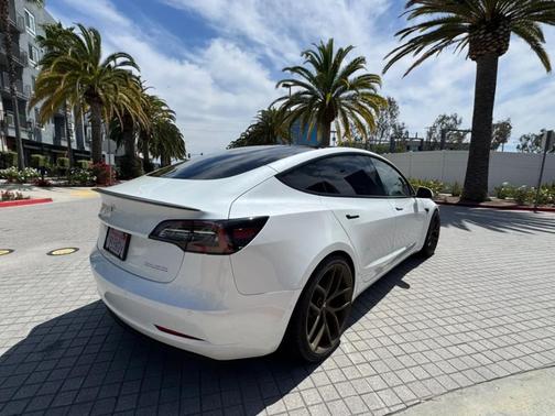 Pearl White Multi 2022 Tesla Model 3 Performance