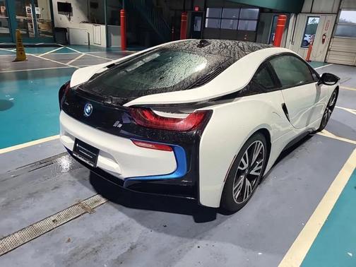White 2016 BMW i8 Base