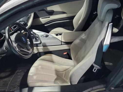 White 2016 BMW i8 Base