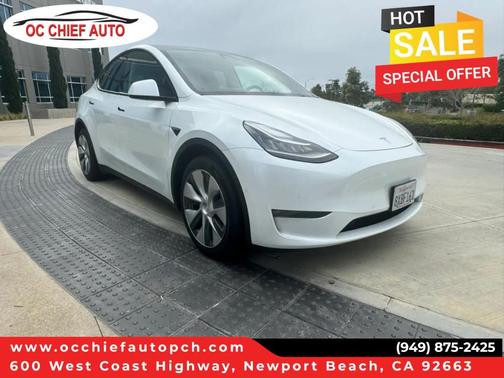 Pearl White Multi 2023 Tesla Model Y Long Range