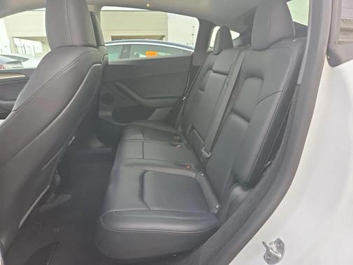 Pearl White Multi 2023 Tesla Model Y Long Range