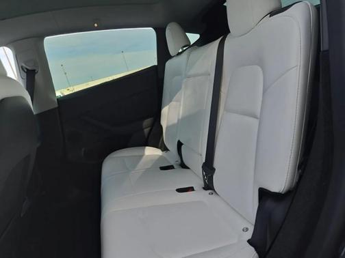 Gray 2023 Tesla Model Y Long Range