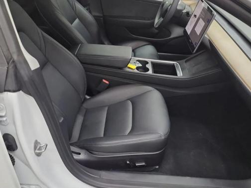 2022 Tesla Model 3 Base