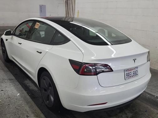 2022 Tesla Model 3 Base
