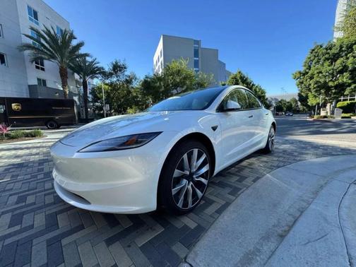 2025 Tesla Model 3 Long Range