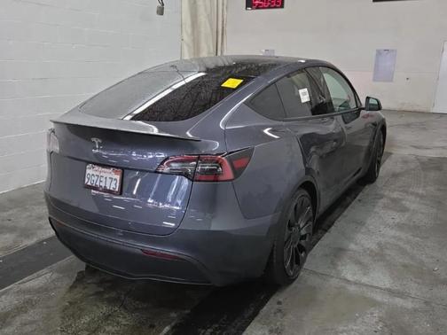 2023 Tesla Model Y Performance