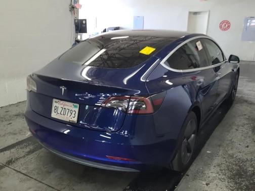 2019 Tesla Model 3 Mid Range